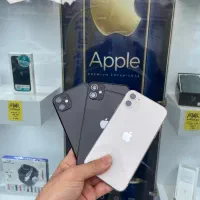 آیفون ۱۱ نرمال در حد نو در سه رنگ