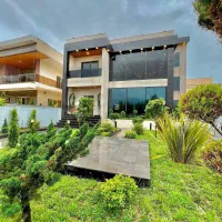 تریبلکس-نمامدرن400متری
