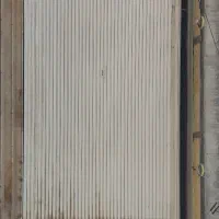 مغازه اجاره داده میشود.