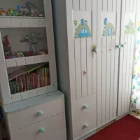 تخت و کمد و ویترین