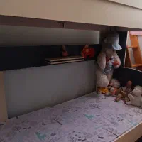 تخت دو طبقه