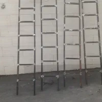 نردبان آهنی نو|ابزارآلات|رباط‌کریم, رباط‌کریم|دیوار