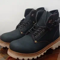 نیم بوت نو سایز 41 دور دوخت زنانه و مردانه