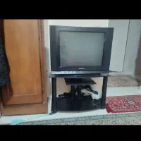 تلویزیون سامسونگ با گیرنده دیجیتال و میز تلویزیون|تلویزیون و پروژکتور|پردیس, فاز ۱|دیوار