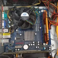 کیس کامپیوتر و مانیتور ۱۹ اینچ