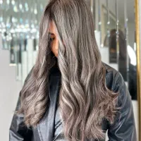 مدل ترمیم رنگ و لایت