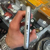 ایفون ۱۱ نرمال