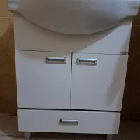 روشویی پایه دار و باکسی