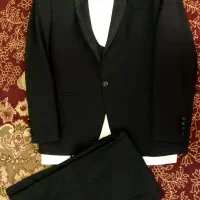 کت و شلوار درحد نو یکبار تن شده