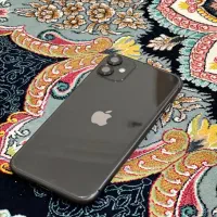 ایفون ۱۱ نرمال خیلی تمیز کم کار