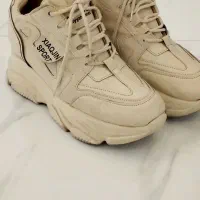 کتونی لژدار سایز ۴۰ فقط یک بار پا خورده