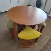 میز وچهار صندلی
