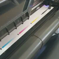 پلاتر اچ پی ۸۰۰ سالم در حال کار