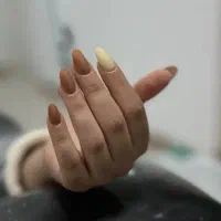 کاشت ناخن و ژلیش قیمت ۱۸۰ به مدت محدود