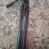 سه پایه دوربین