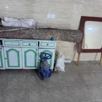 فرش ۱۲متری وکمد فلزی ۴درب و اینه