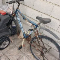 دوچرخه و ماشین برقی