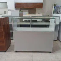 ویترین شیشه ای و قفس چوبی دست دوم (یکجا)(درحدنو)|بوفه، ویترین، کنسول|کرج, فاز ۳ گوهردشت|دیوار
