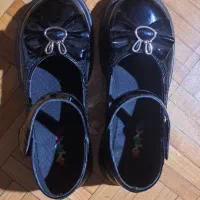 کفش دخترانه سایز ۳۶ ورنی مشکی