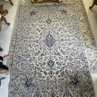 فرش دستباف گل ابریشمی نائین
