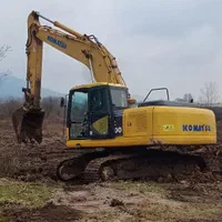 اجاره بیل مکانیکی زنجیری گیلان رشت لاهیجان انزلی|خدمات حمل و نقل|رشت, معلم|دیوار