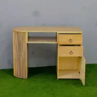 تجیزات آرایشگاه اینه میز ناخن|آرایشگاه و سالنهای زیبایی|تهران, خلازیر|دیوار