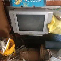 تلویزیون سامسونگ همراه با میز