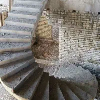 اجرای پله گرد بتنی وفلزی