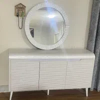 اینه کنسول تمیز با میز تلویز یون