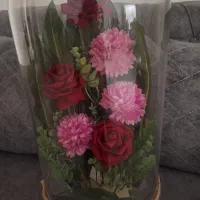 باکس شیشه ای با پنج تا گل و برگ|گل مصنوعی|گرگان, |دیوار