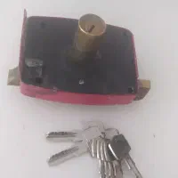 قفل حیاطی