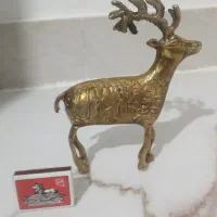 مجسمه گوزن برنجی|کلکسیون اشیاء عتیقه|شیروان (خراسان), |دیوار