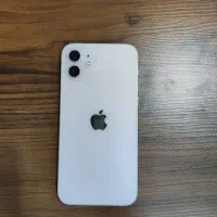 ایفون ۱۲ تمیز