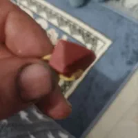 سنگ هبهات سرخ|جواهرات|شهرکرد, |دیوار