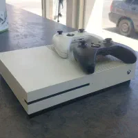 xbox one s دو دسته فول بازی در حد نو