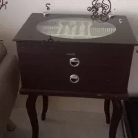 بوفه و آیینه و شمعدان و کنسول قاشق