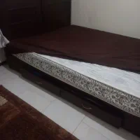 تخت۲نفره چوبی با۲عددتخته زیرتشک باتشک وسبدلباس