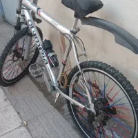 یکدستگاه دوچرخه در حد نو