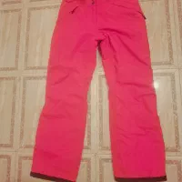 شلوار اسکی و کوه