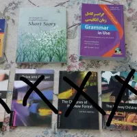تعدادی کتاب انگلیسی دیکشنری و رمان و گرامر