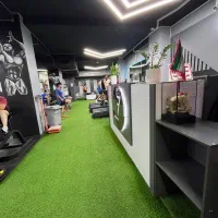 نیروی خدماتی برای باشگاه بدنسازی