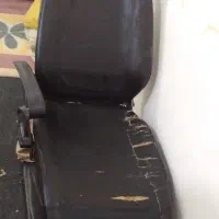 صندلی اصلاح و آینه