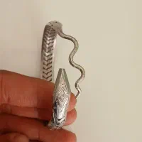 دست بند ماری