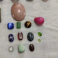 تعدادی‌انگشتر‌و‌نگین‌انگشتر‌و‌گردنبند|جواهرات|سمنان, |دیوار