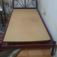 تخت فلزی تک نفره