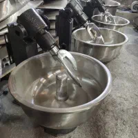 دستگاه خمیرگیر 8 کیلویی سنگین خمیر گیر همزن|کافیشاپ و رستوران|تهران, علیآباد|دیوار