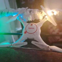 په باد|دوربین عکاسی و فیلم‌برداری|خمینی‌شهر, |دیوار