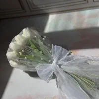 دسته گل عروس مصنوعی مینو