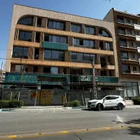 فروش دفترکار ۹۰ متری در خیابان هشت بهشت غربی