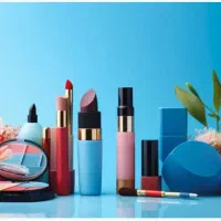 فروشنده آرایشی بهداشتی